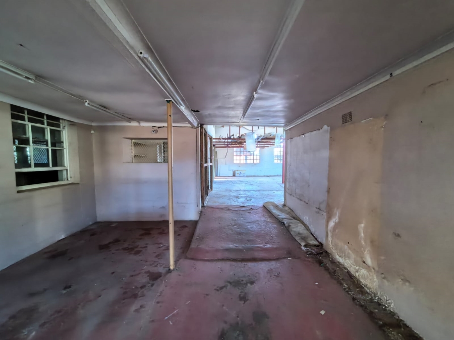 6 Bedroom Property for Sale in Parys Free State